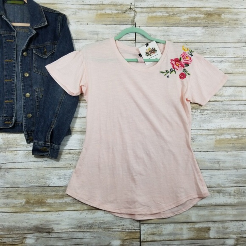 AGNES & DORA size MEDIUM Bloom Blossoms tee in Pink with embroidery NEW